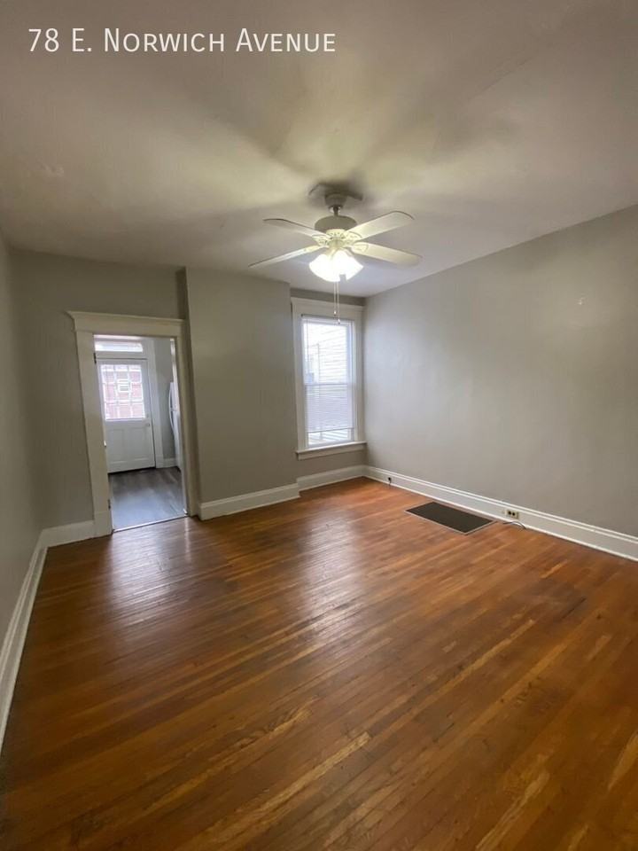 78 E Norwich Ave - Photo 6 of 19