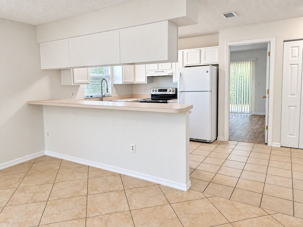 50 Atlantic Oaks Cir #A - Photo 5 of 17