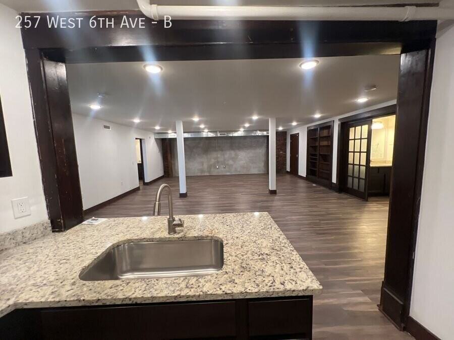 257 W 6th Ave #B - Photo 5 of 14