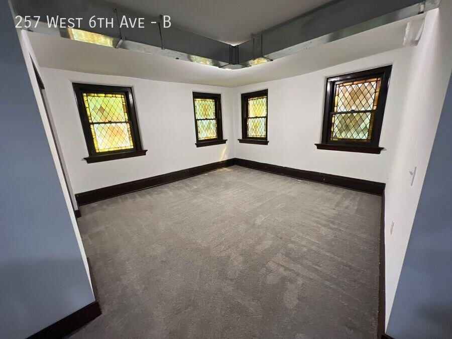 257 W 6th Ave #B - Photo 7 of 14