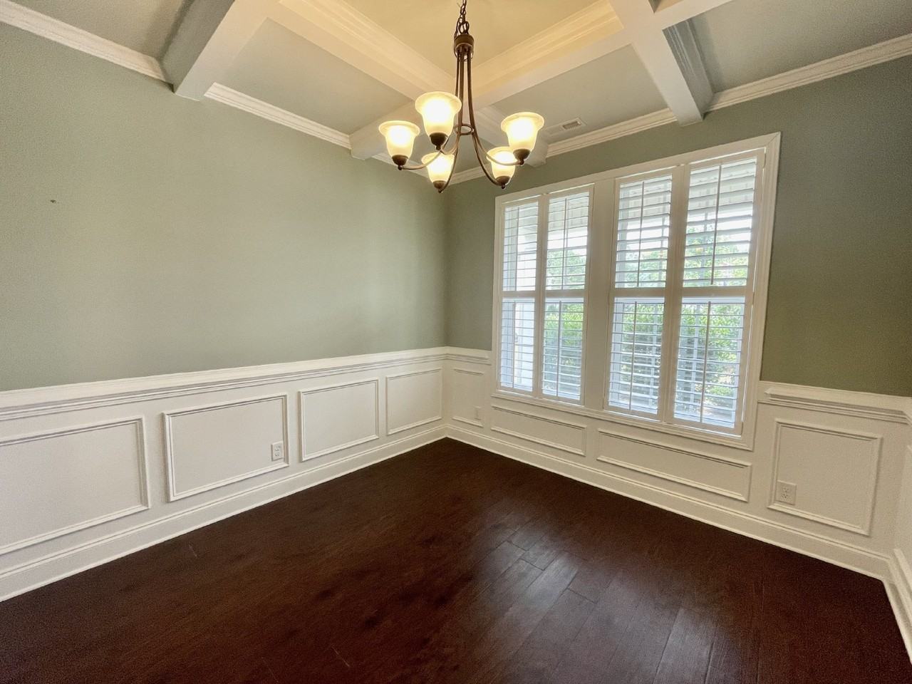 5849 Crepe Myrtle Dr - Photo 3 of 30