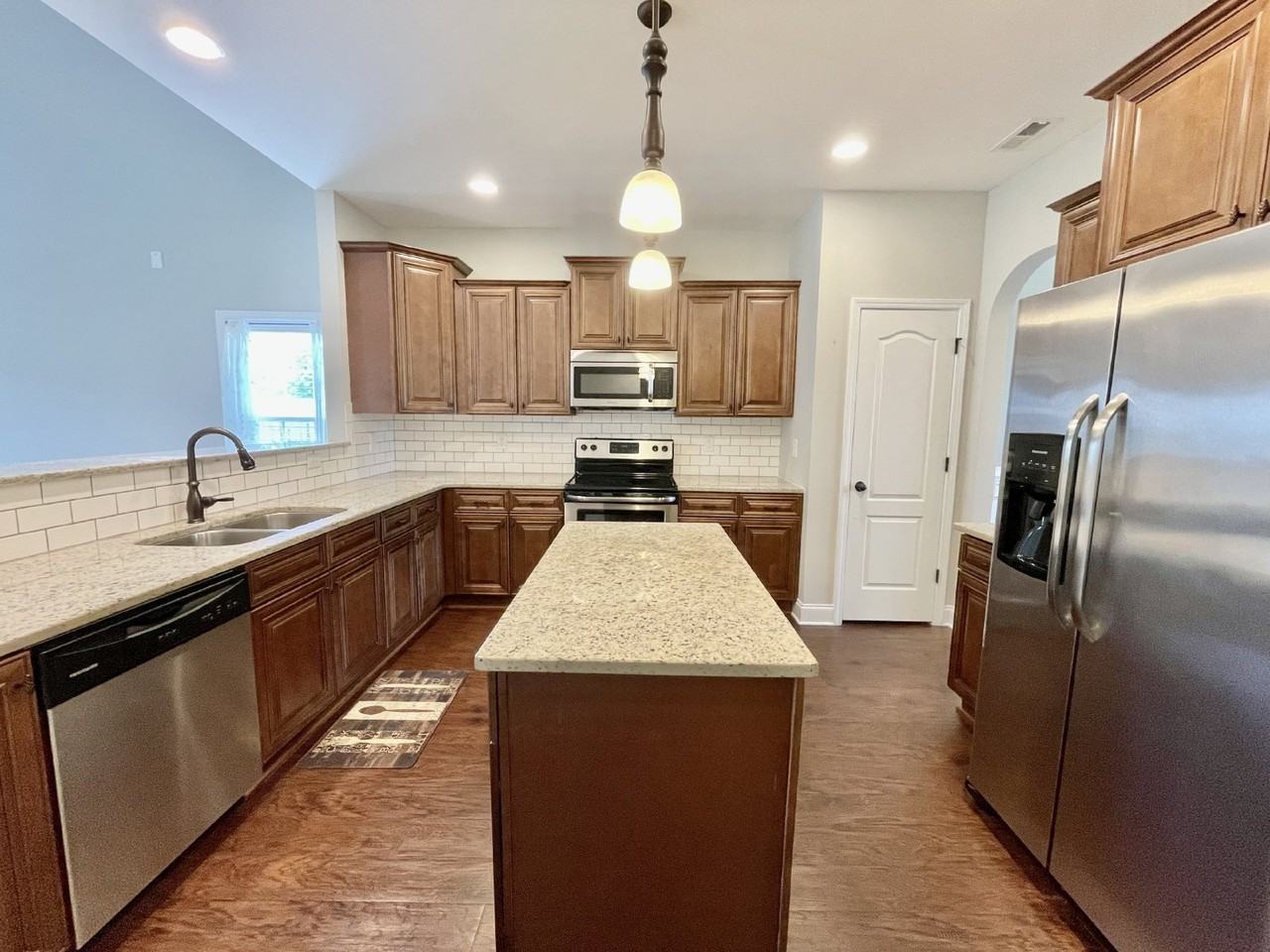 5849 Crepe Myrtle Dr - Photo 5 of 30