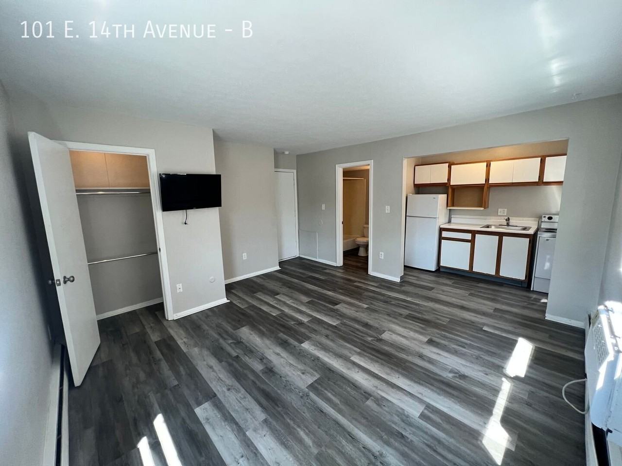 101 E 14th Ave #B - Photo 4 of 24