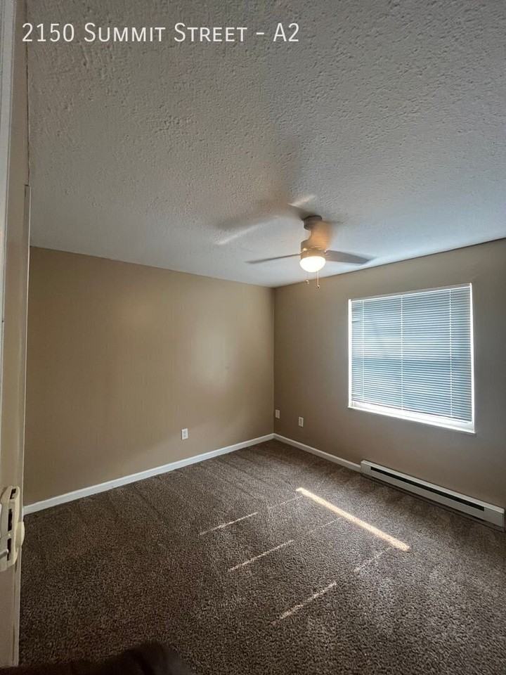 2150 Summit St #A2 - Photo 2 of 15