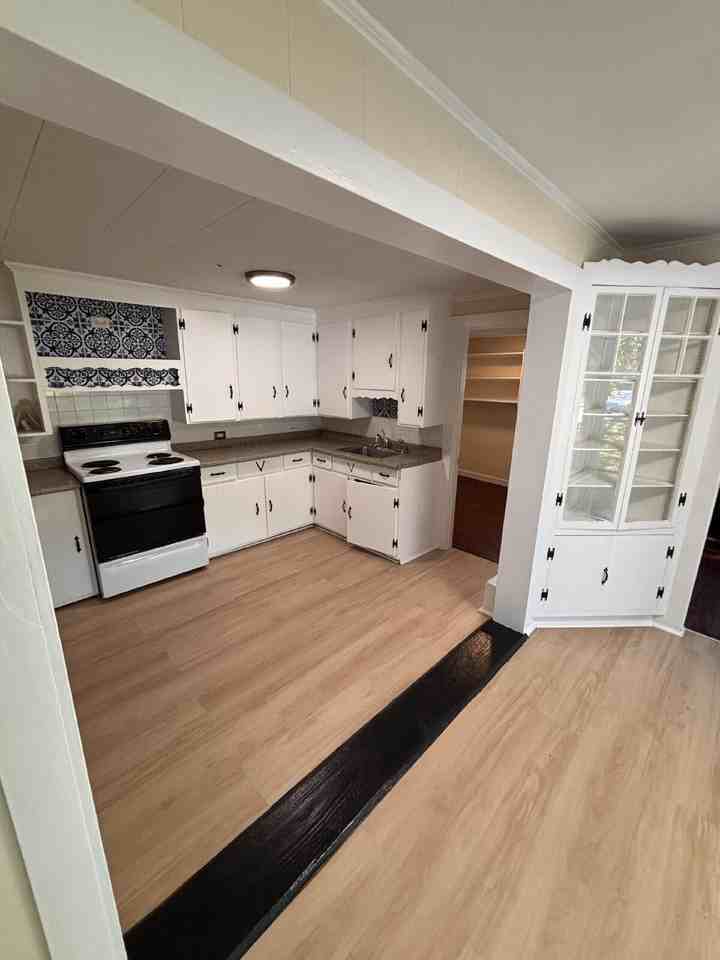 179 Lincoln St #179-1 - Photo 4 of 16