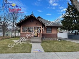 featured image of 206 2nd Ave