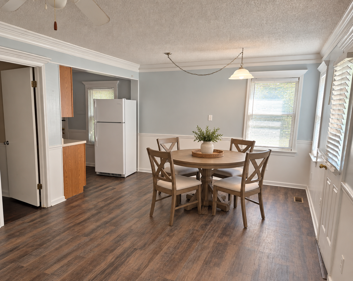 804 Joy St - Photo 3 of 12
