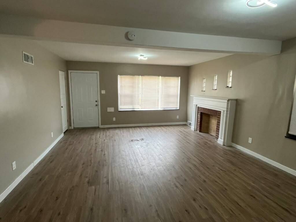 4236 Dressell Ave - Photo 2 of 17