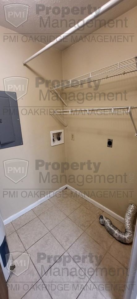 738 Cheyenne Pl - Photo 5 of 11
