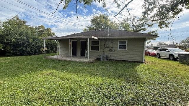 3018 Eagledale Dr - Photo 2 of 11