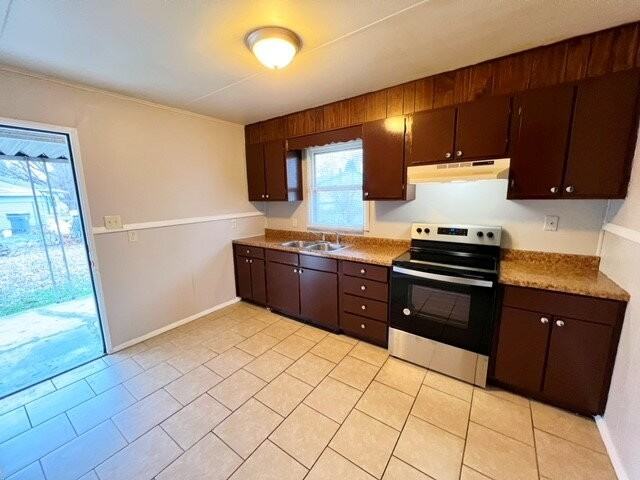3018 Eagledale Dr - Photo 4 of 11