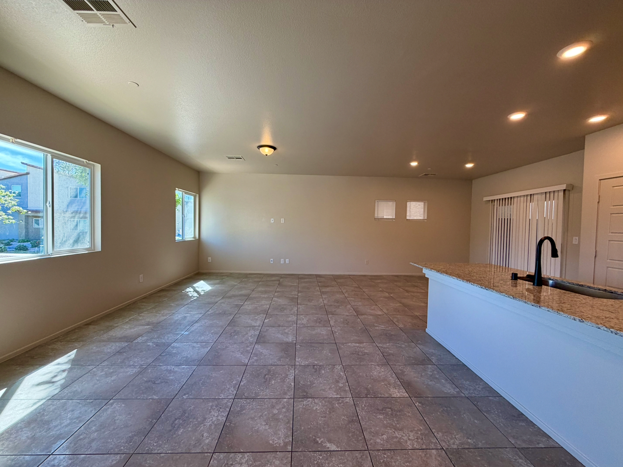 4451 Sapphire Moon Ave - Photo 4 of 50