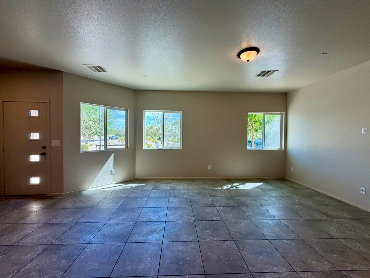 4451 Sapphire Moon Ave - Photo 5 of 50