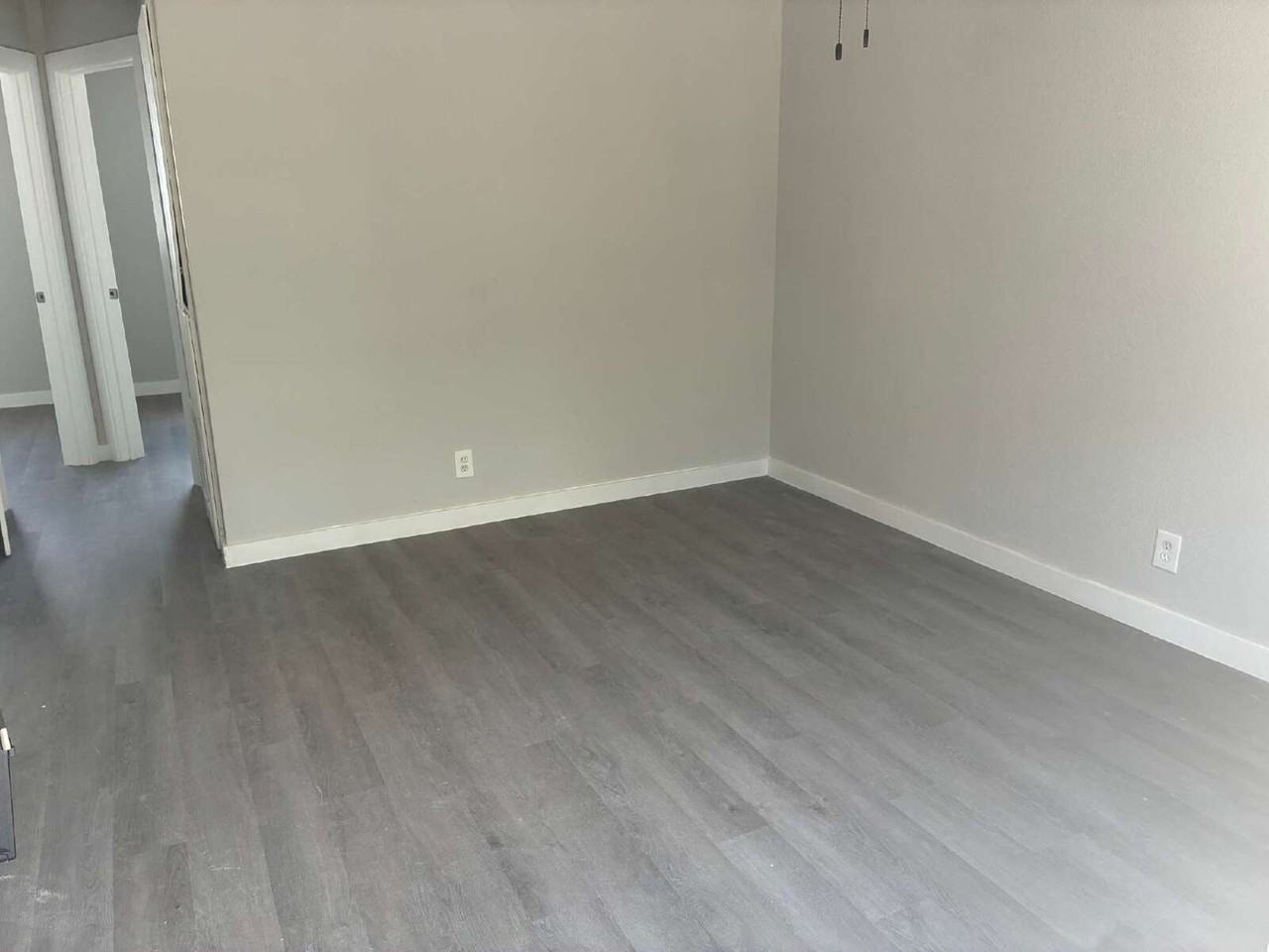 1523 Quintana Rd - Photo 6 of 14