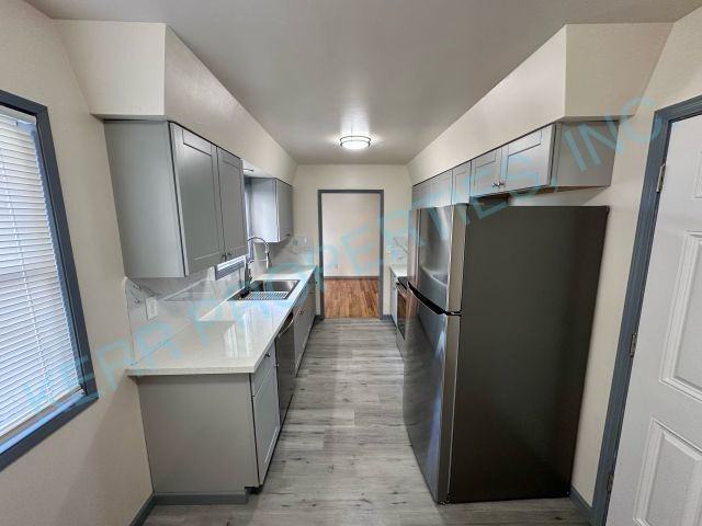 8724 Ne Beech St - Photo 6 of 23