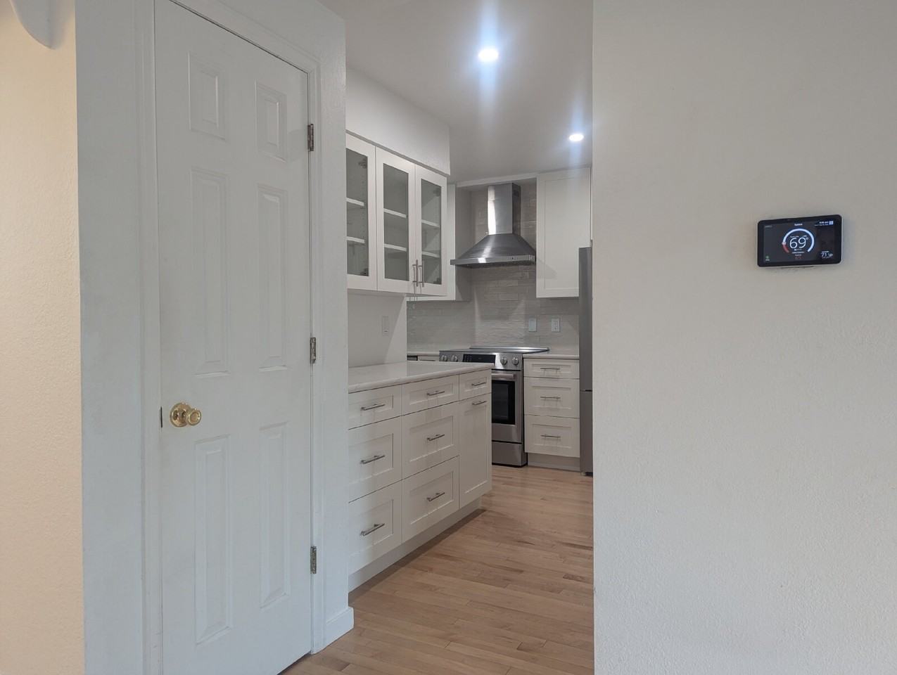 1809 Donovan Dr - Photo 6 of 20