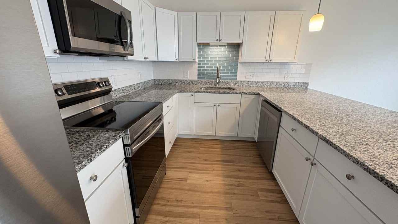 11 Sidetrack Ln - Photo 3 of 27