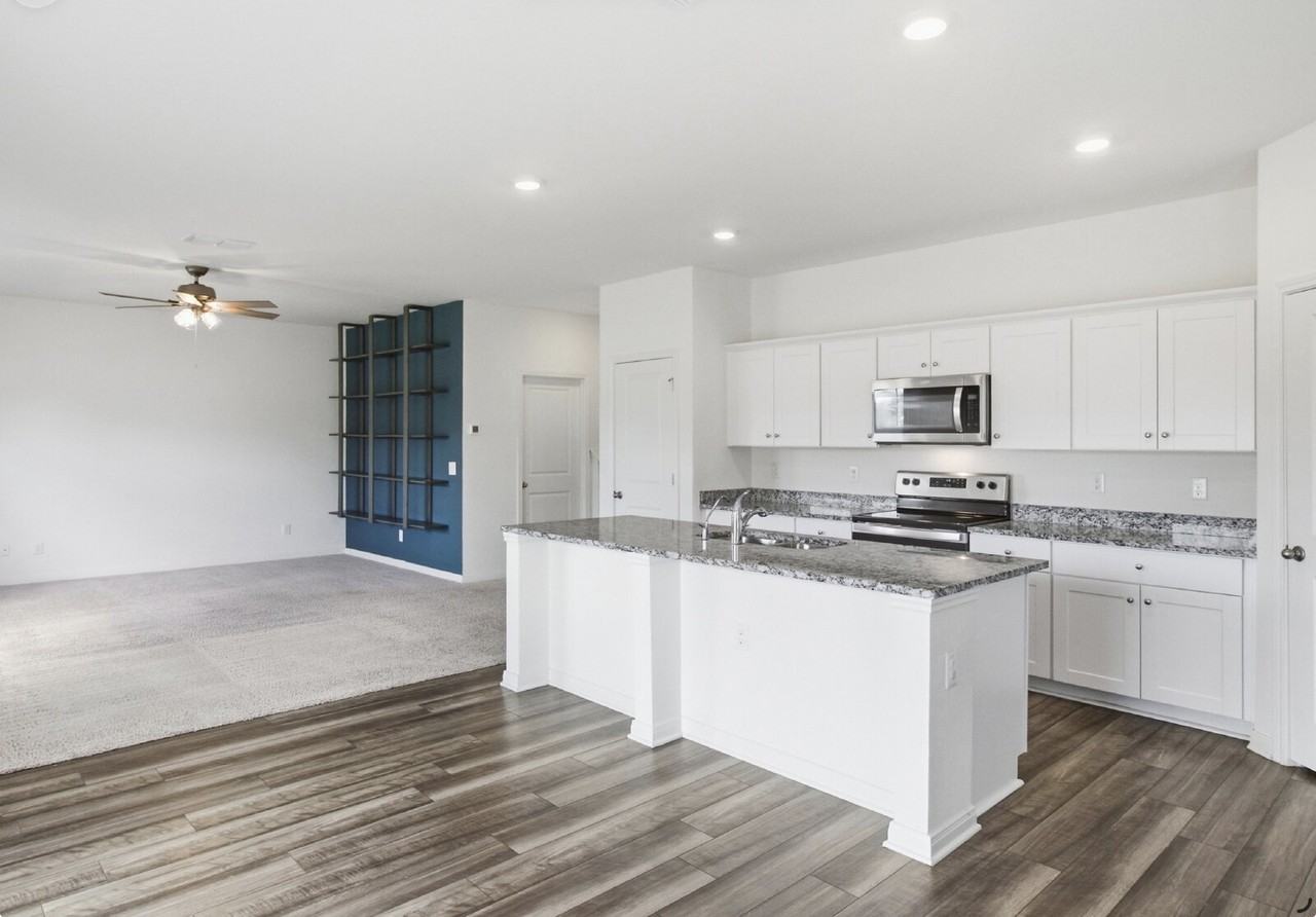 6016 Pearl Mdw - Photo 5 of 28