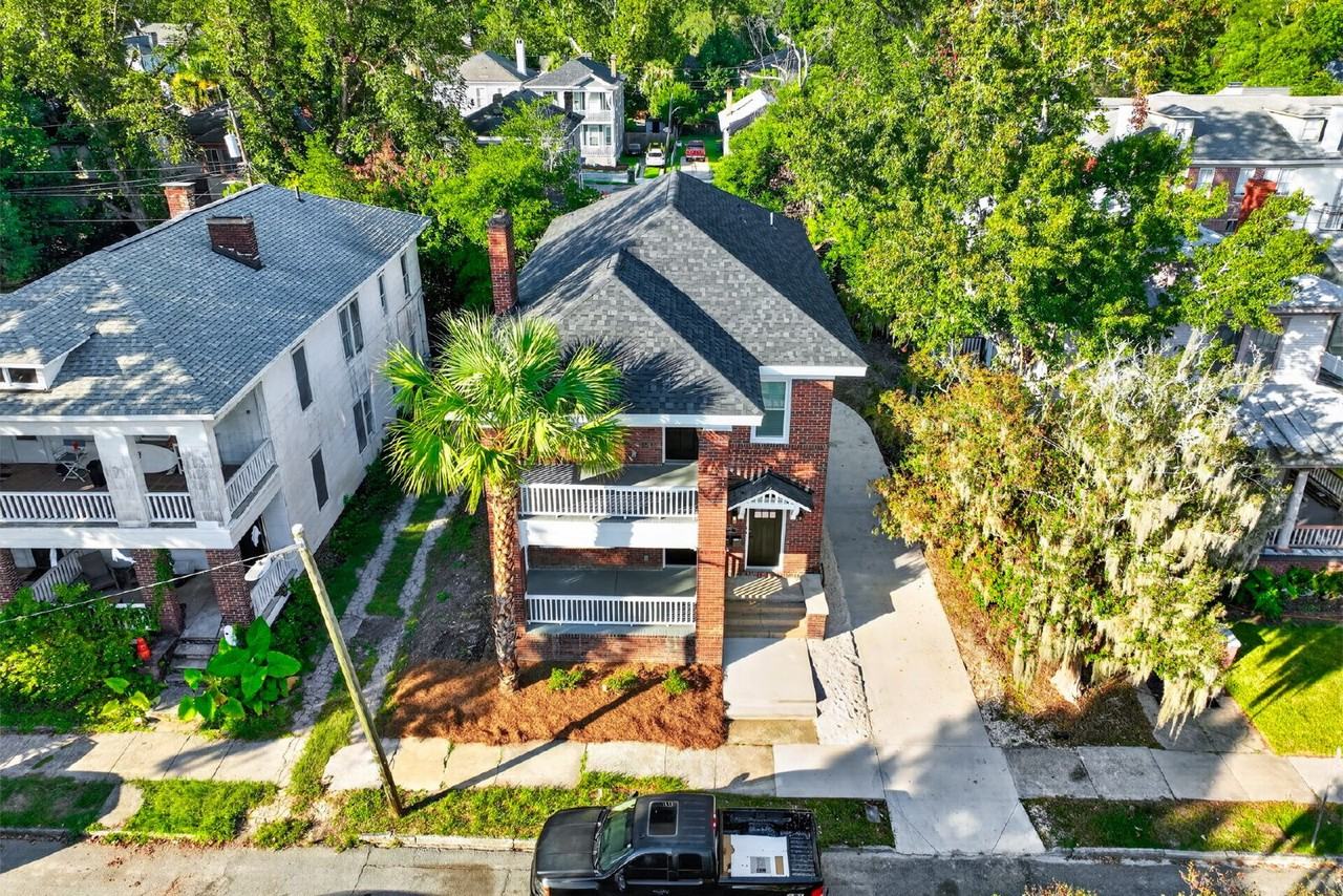 650 E 40th St #A - Photo 3 of 38