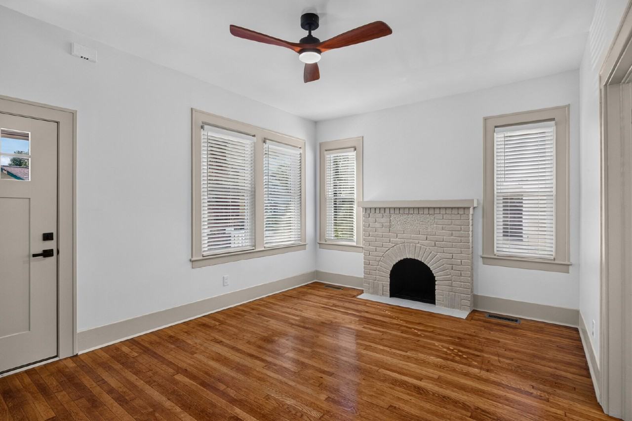 650 E 40th St #A - Photo 7 of 38