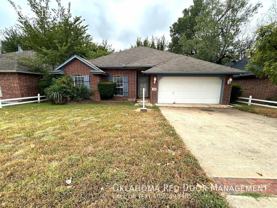 316 W 10th St - Photo 1 of 1