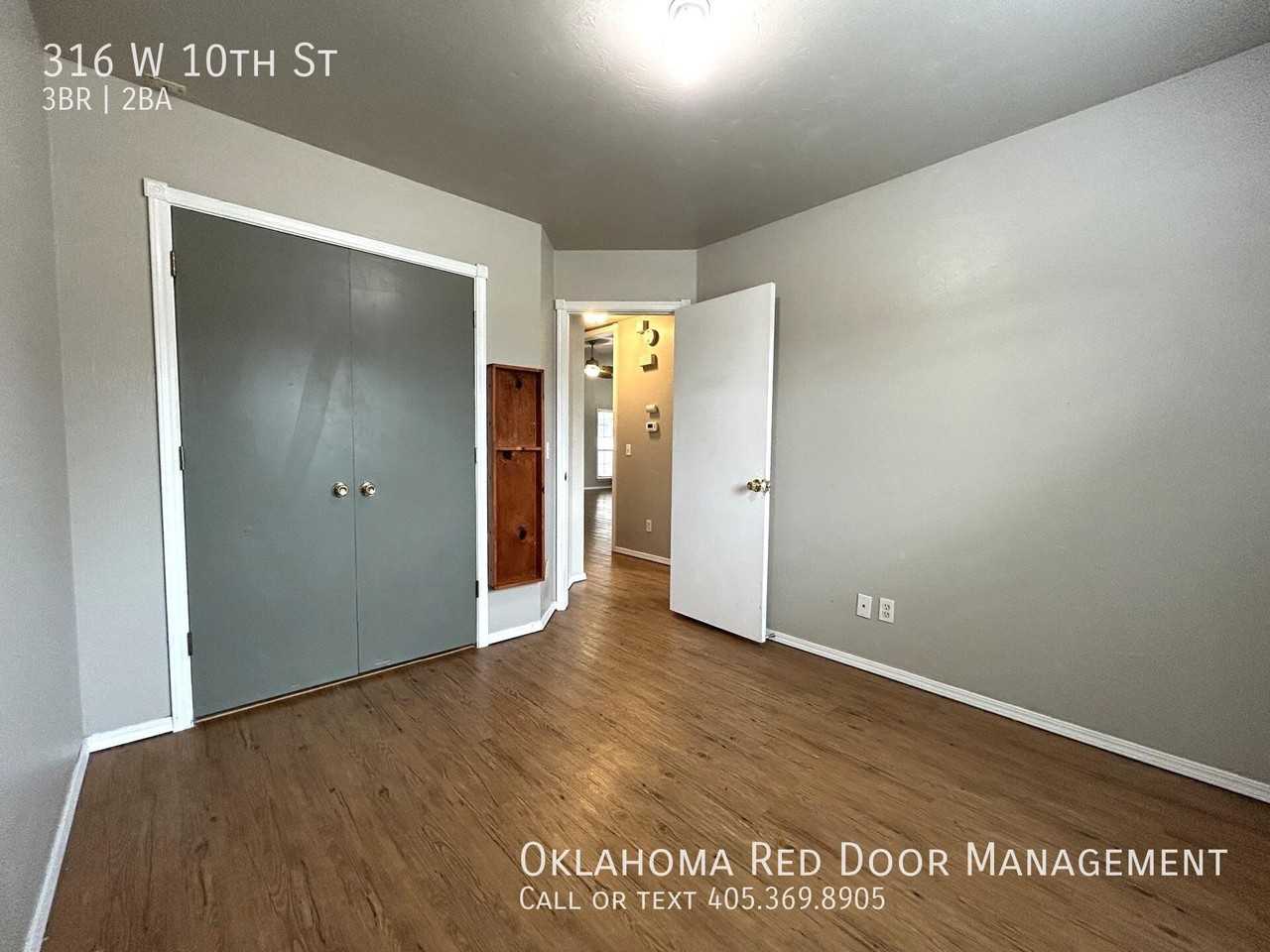 316 W 10th St - Photo 4 of 8