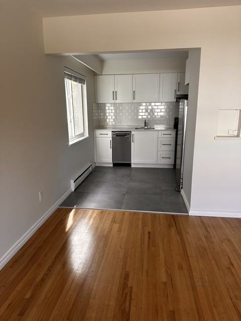 1364 West 10th Avenue - Photo 3 of 9