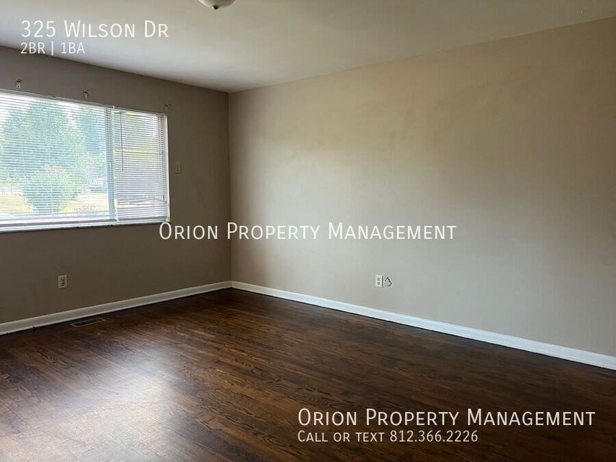 325 Wilson Dr - Photo 5 of 9