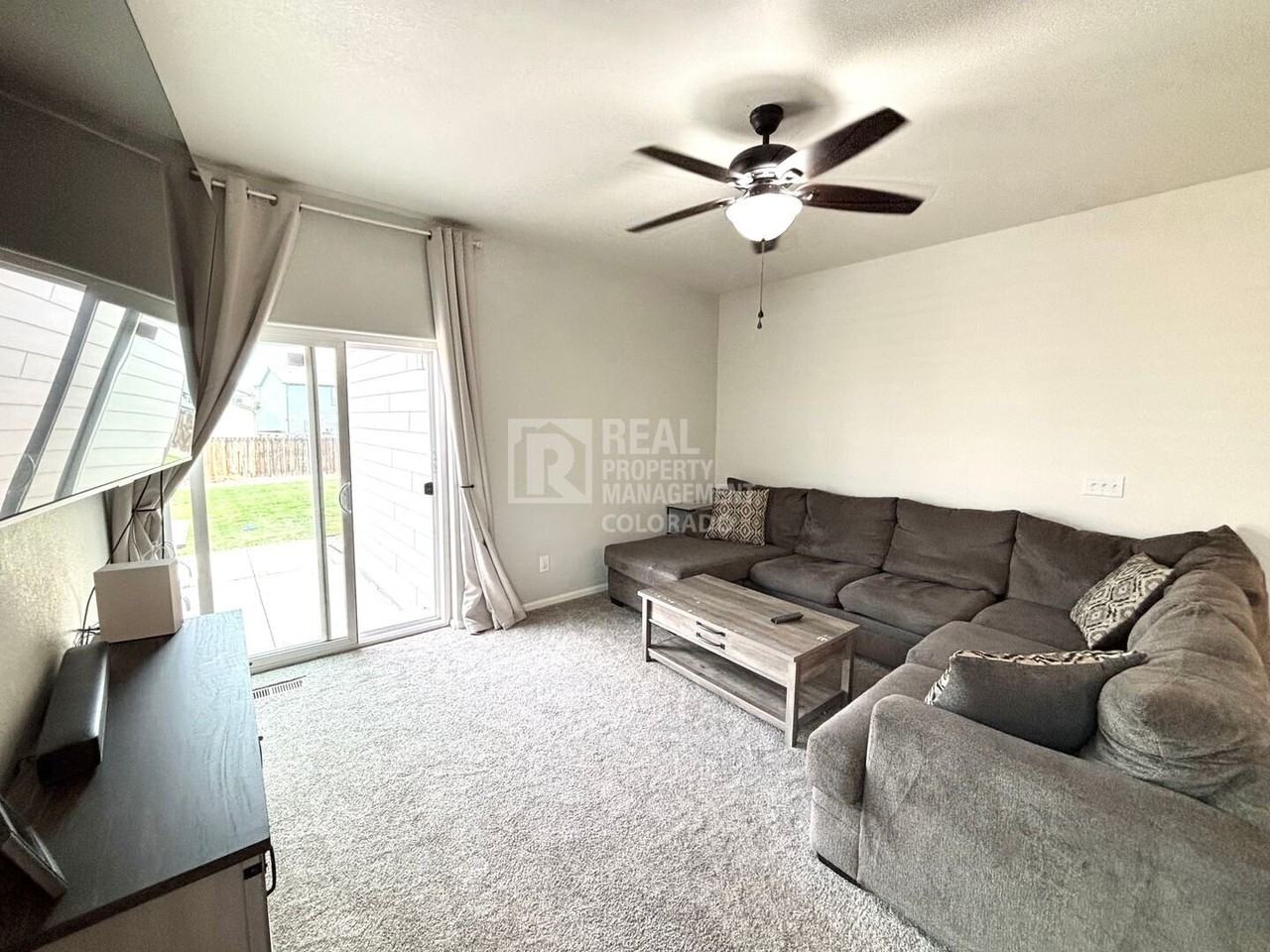 6159 Meadowbank Ln - Photo 5 of 19