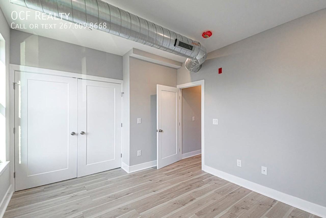 715 S 51st St #2 - Photo 4 of 13