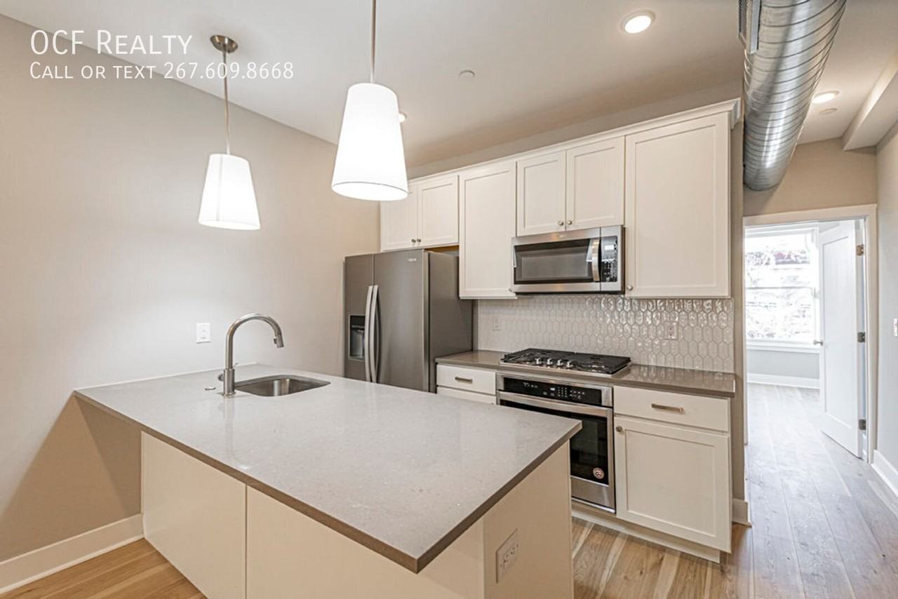 715 S 51st St #2 - Photo 7 of 13