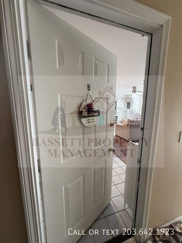 9 Charles St - Photo 2 of 12