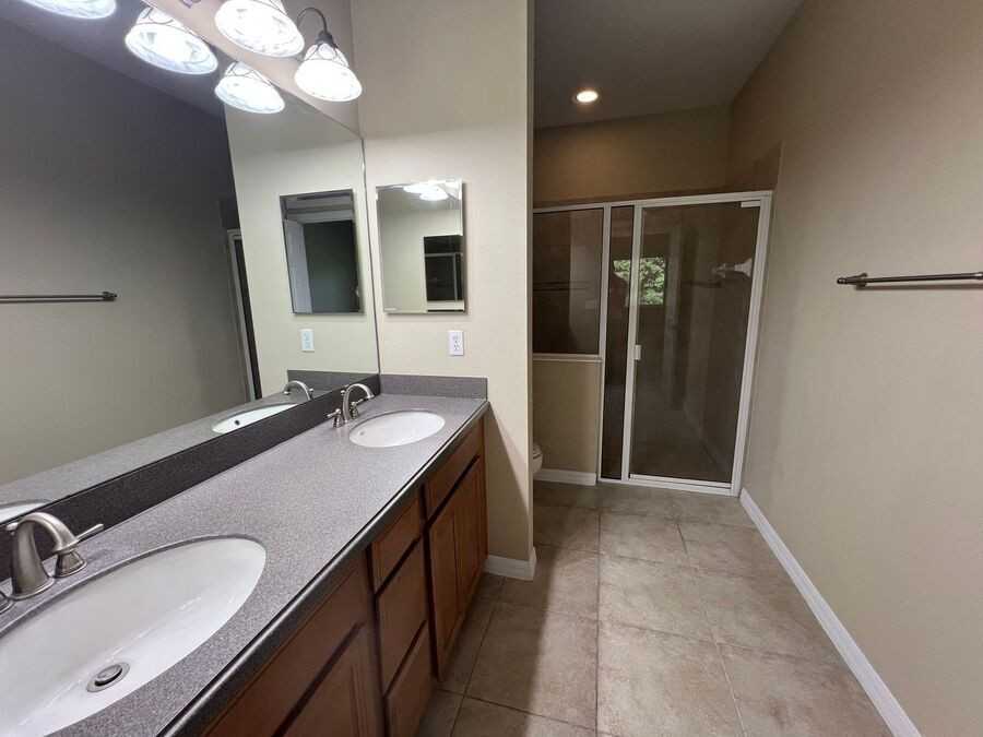 2633 Rutledge Ct - Photo 6 of 11
