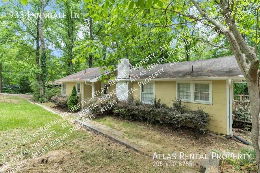 933 Lynndale Ln - Photo 3 of 24