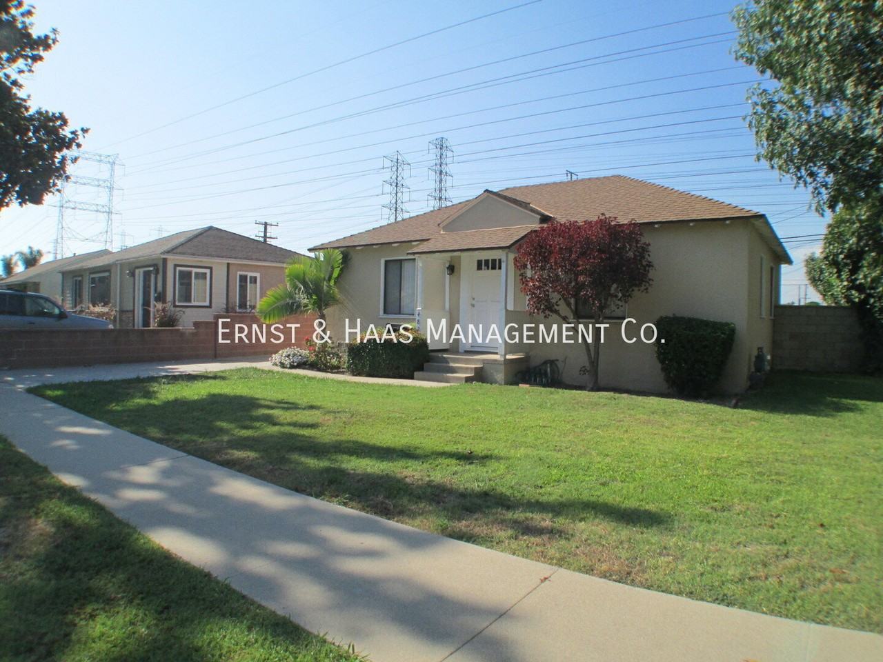 4823 Ashworth St - Photo 2 of 15
