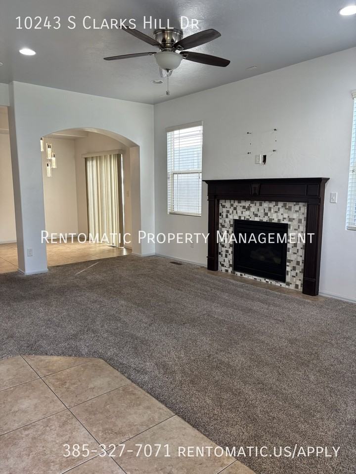 10243 S Clarks Hill Dr - Photo 7 of 43