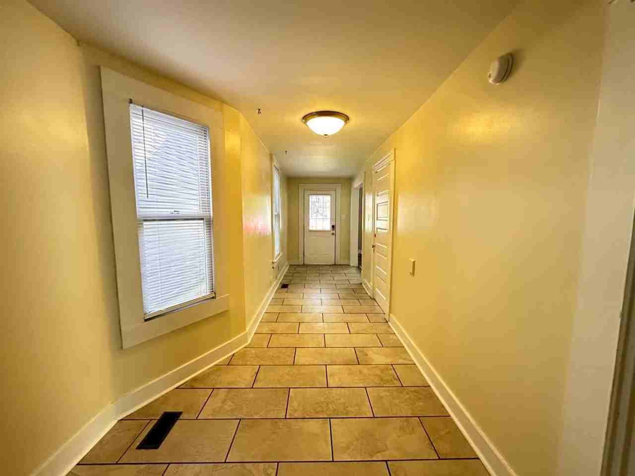 252 E Loudon Ave - Photo 7 of 24