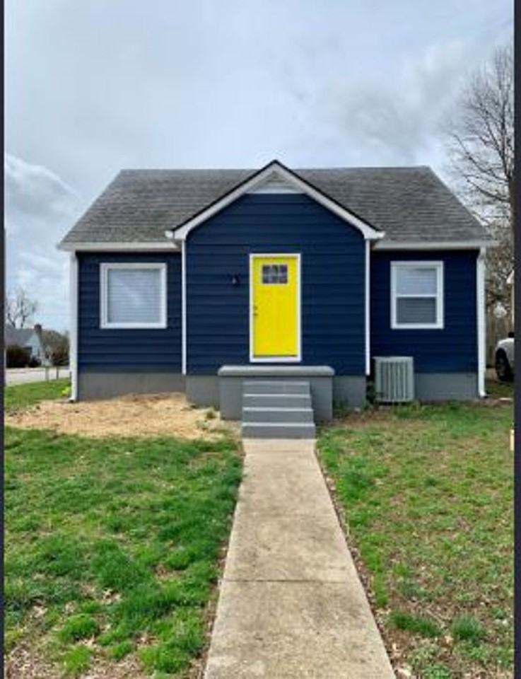 1112 Highland Park Dr - Photo 3 of 19