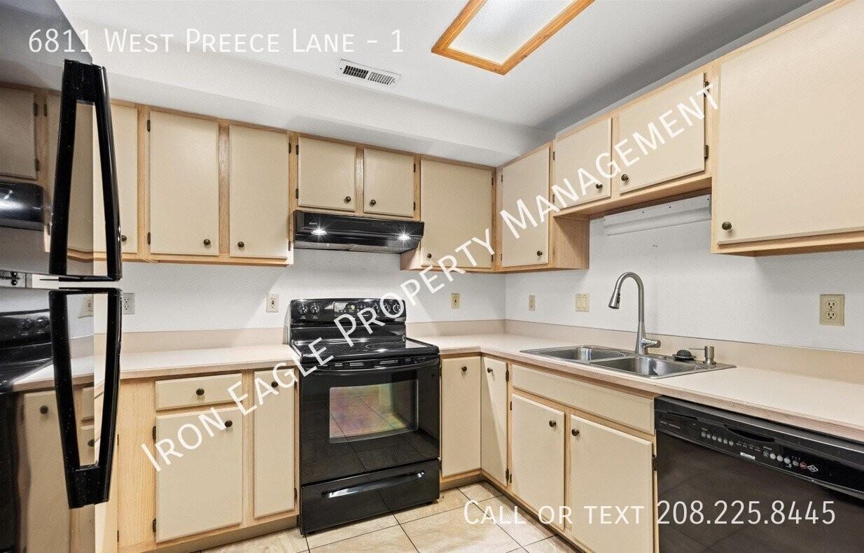 6811 W Preece Ln - Photo 5 of 12