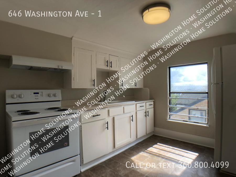 646 Washington Ave #1 - Photo 2 of 14