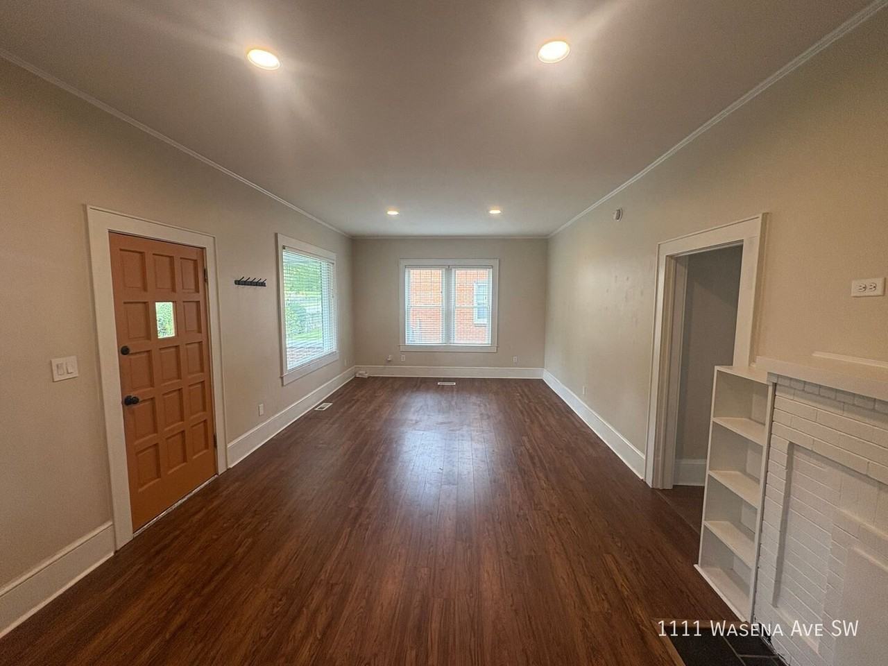 1111 Wasena Ave Sw - Photo 2 of 12
