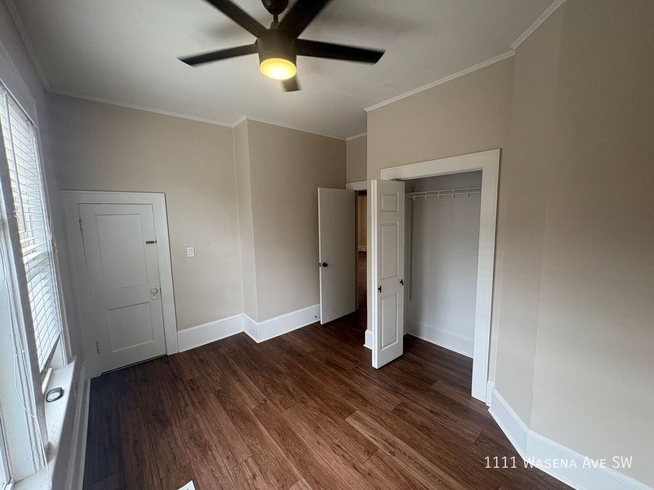 1111 Wasena Ave Sw - Photo 5 of 12