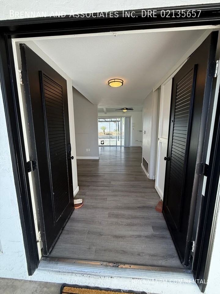 1286 Sonoma Ct - Photo 4 of 32