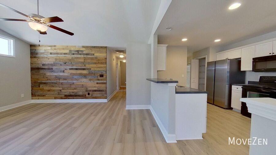2419 Red Maple Cir - Photo 2 of 37