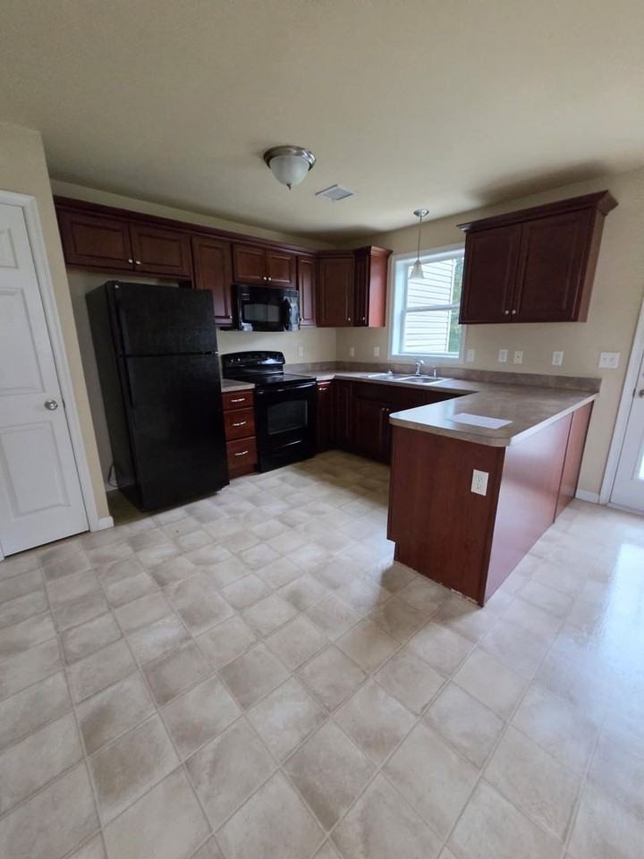 2088 Market Street Ext - Photo 4 of 10