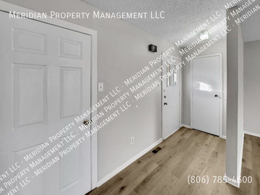 9707 Detroit Ave - Photo 7 of 32