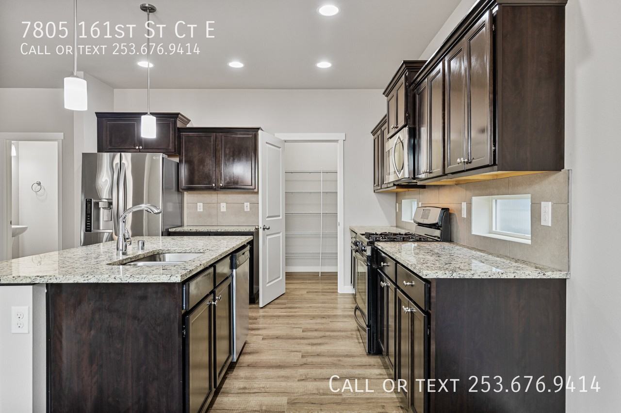 7805 161st Street Ct E - Photo 2 of 28