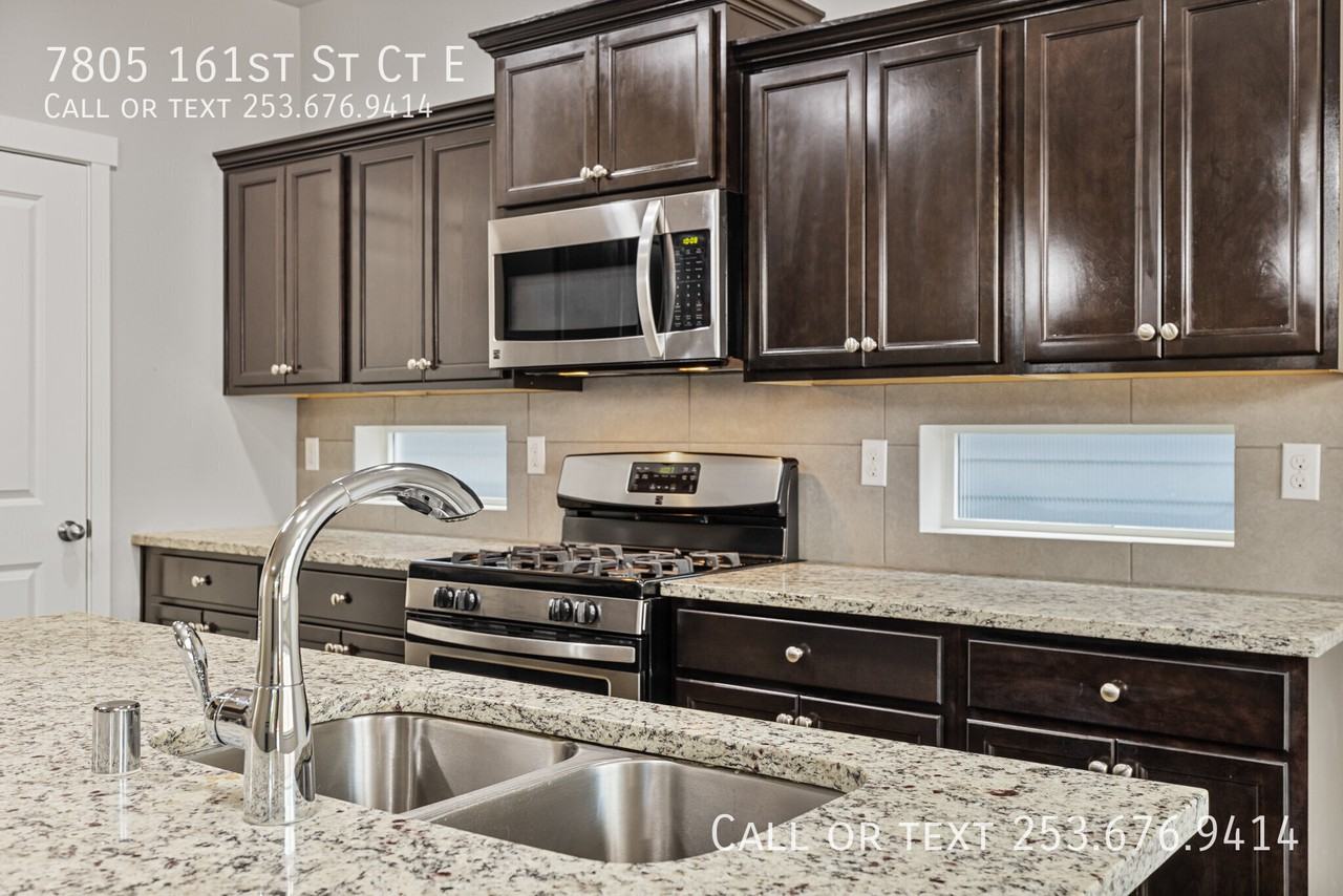 7805 161st Street Ct E - Photo 3 of 28