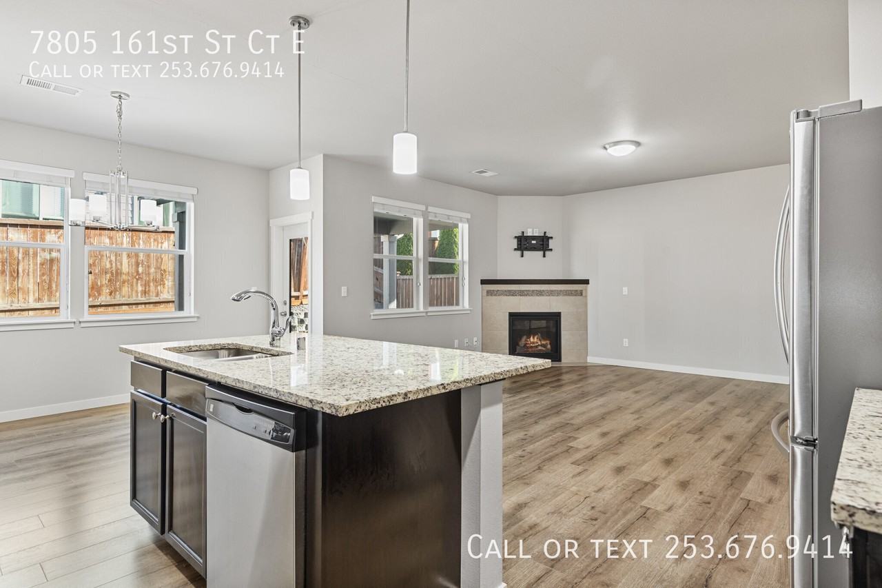 7805 161st Street Ct E - Photo 5 of 28
