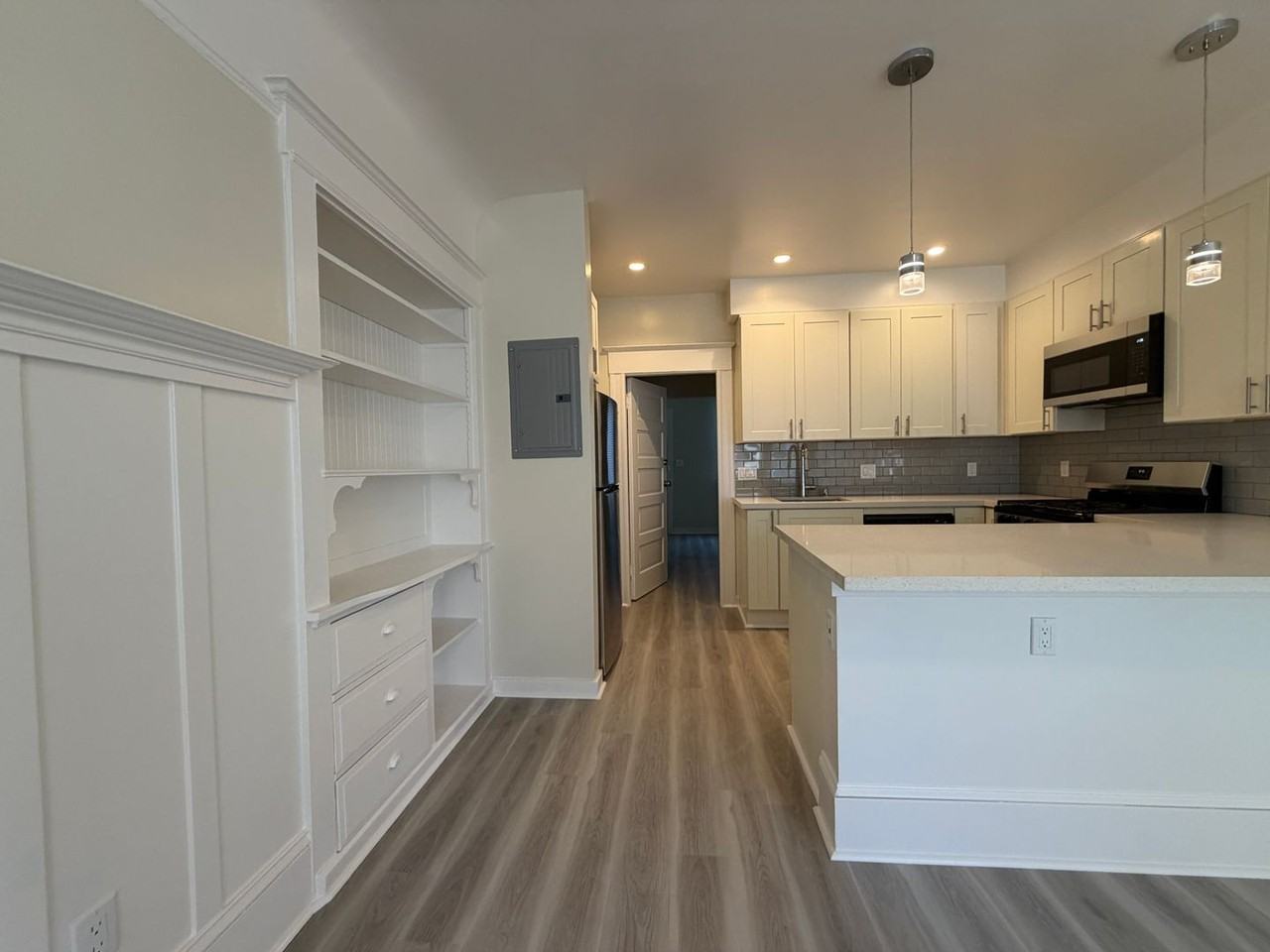 571D Minna St - Photo 6 of 15